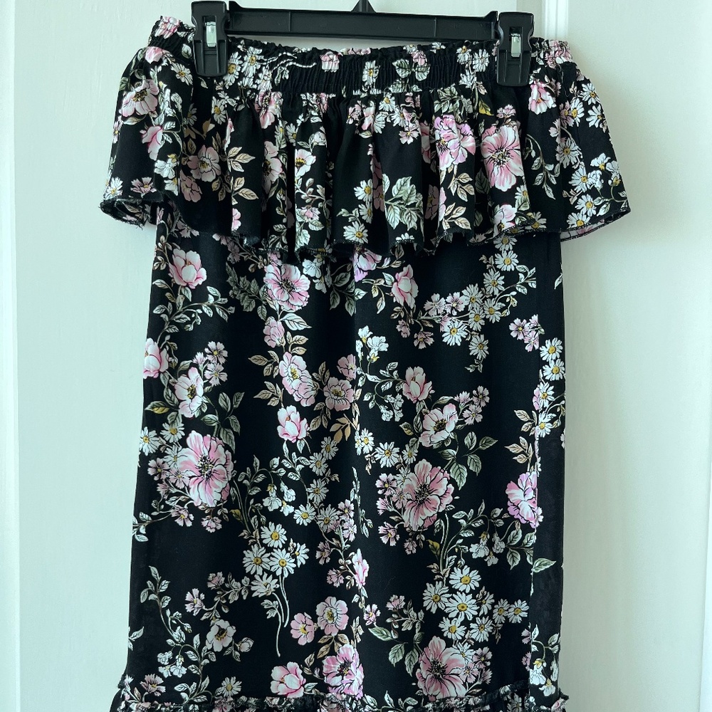 Romantic Off-Shoulder Floral Dress 🌸 by Three Days